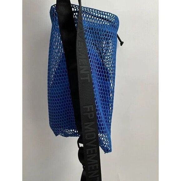 Free People FP Movement Mini Mesh Sling Bag Lupis Blue Double Bag Design NEW! - Picture 11 of 12